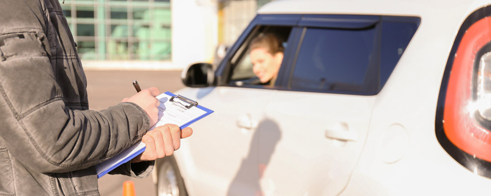 Auto-école Rousselle : séance de préparation au code offerte