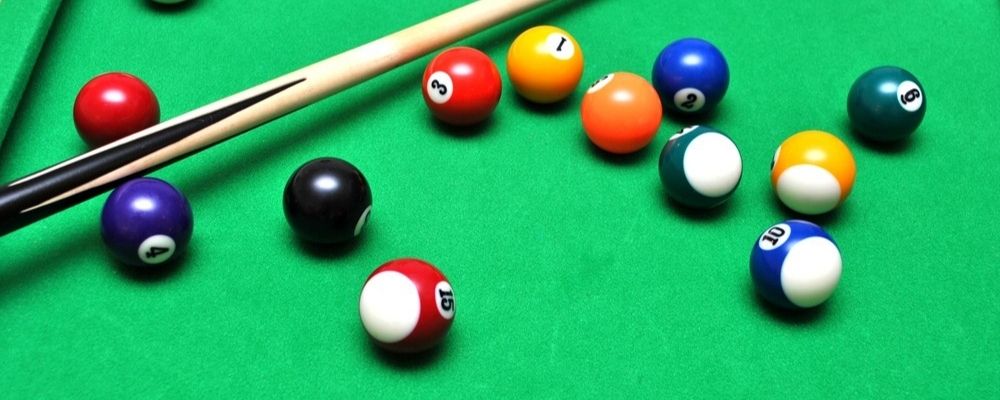 Bar de la Colonne:  Une partie de billard offerte